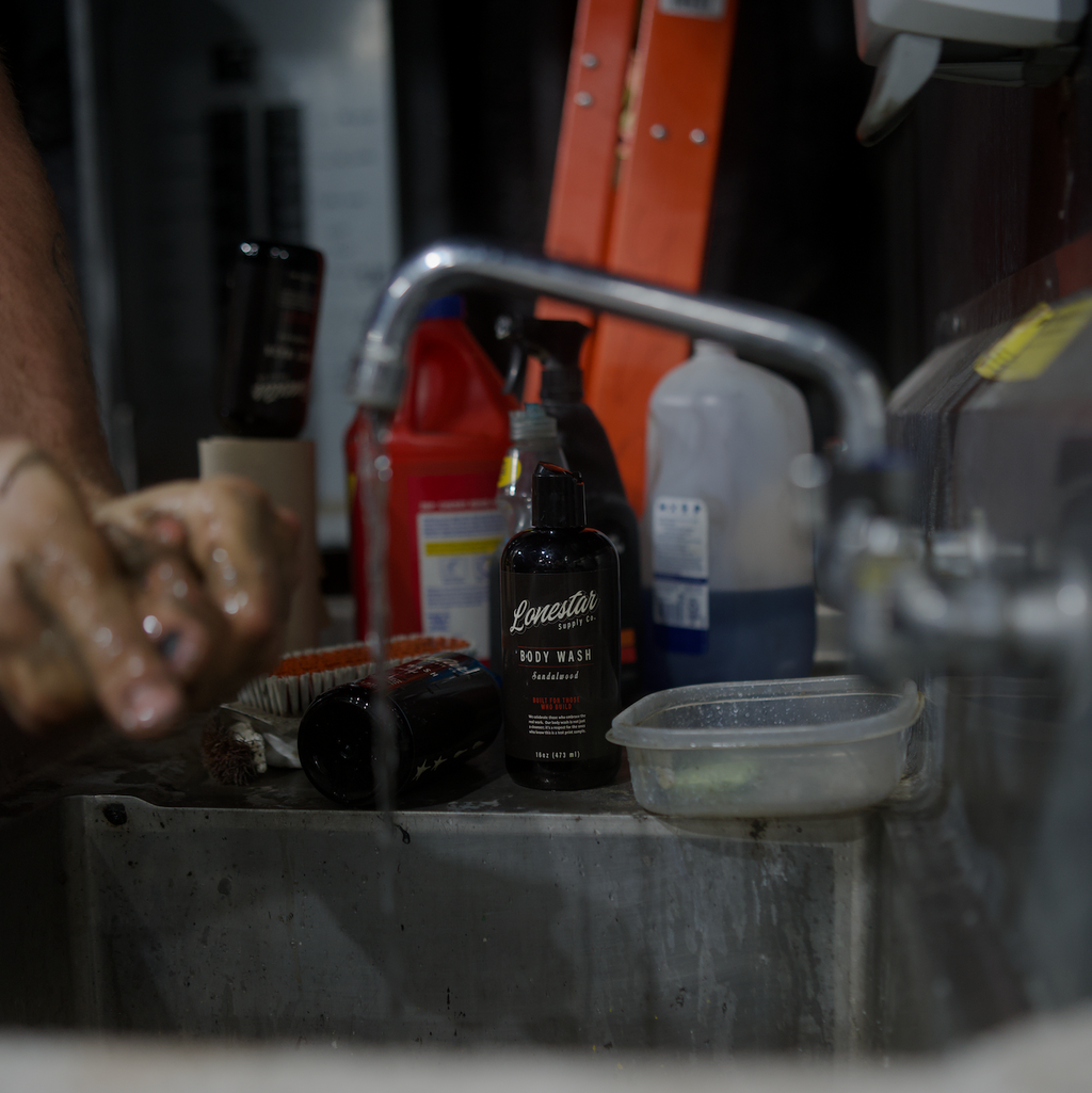 Lonestar™ Heavy-Duty Body Wash – Natural Degreasing Formula (16oz) | Lonestar™ Supply Co